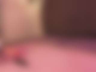 Pretty-Johnson's Live Sex Cam Show