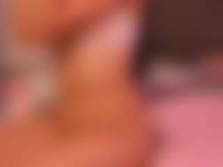 Live cam show with Pretty-Johnson - Cuckold on PervPlay.com