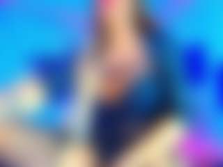 Live cam show with KAROLL-TS - Blonde Hair on AdultVida.com