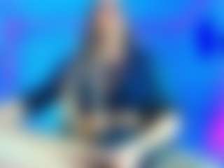 Live cam show with KAROLL-TS - Big Balls on 1on1-livenow