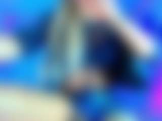 Live cam show with KAROLL-TS - Average on Milf Play