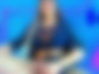 Live cam show with KAROLL-TS - Drinking on makecum.org