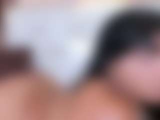 Live cam show with KathyMirrow - Teen (18+) on AdultVida.com