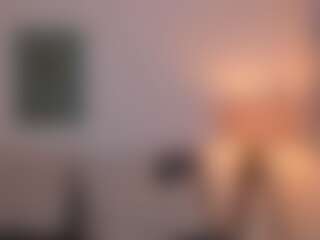Cam Show en direct de MaiaCollins