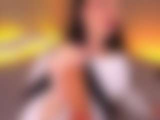 Live cam show with aGaGatha - Petite on Camsoda