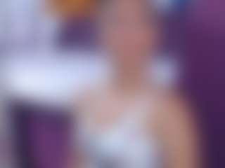 Live cam show with CassieSpell - Camel Toe on Mixed Magazine Live