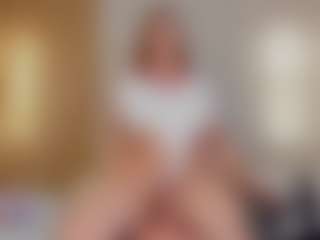 Live cam show with Serena-Foxx - Vr Sex on Camsoda
