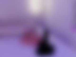 Live cam show with Serena-Foxx - Dirty Talk on SmokeAndPoke