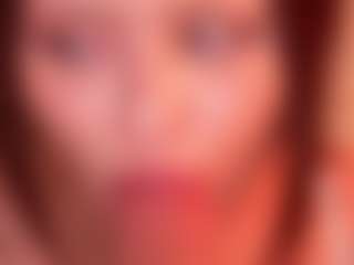 Live cam show with beatrishaa - Tongue on Milfs Live
