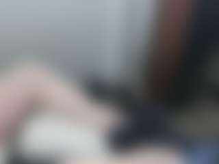 Live cam show with Slurp-ur-Lips007 - No Drinking on StripNow