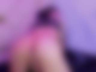 Live cam show with Cami - White on StripNow | colombia