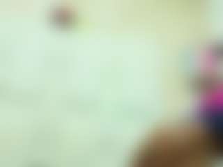 Live cam show with Daffne - Ass Clapping on Chatstar