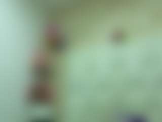 Live cam show with Daffne - Striptease on Camversity
