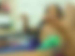 Live cam show with Daffne - Ass Clapping on Camsoda
