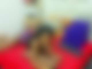 Live cam show with Daffne - Thin on CamwithHer