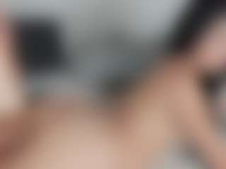 Emmaazc's Live Sex Cam Show