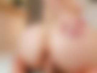 Emmaazc's Live Sex Cam Show