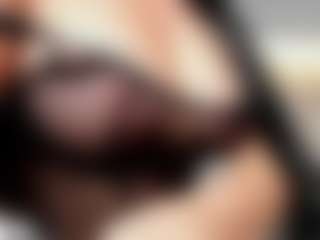 Live cam show with Emmaazc - Striptease Asian on Camsoda