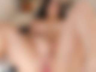 Live cam show with Emmaazc - Strip Asian on Camsoda