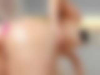 Emmaazc's Live Sex Cam Show