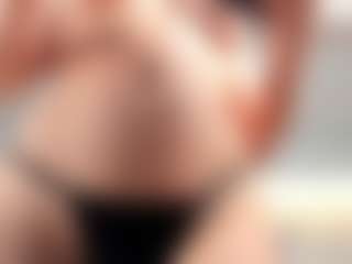 Emmaazc's Live Sex Cam Show