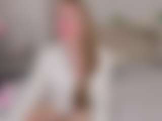 Live cam show with Joann - Blonde Hair on Fling VIP Chat