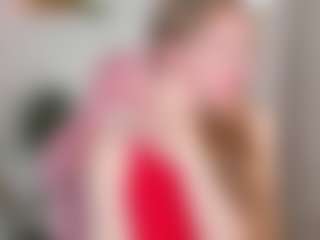 Live cam show with Joann - Dildo Or Vibrator on Stripli.com