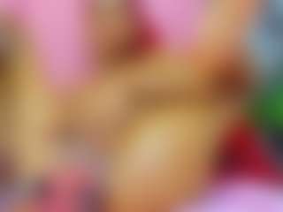 Live cam show with Brithany - Thin on CamwithHer