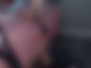 Live cam show with ericaxoxo - Red Hair on xplaylive.com