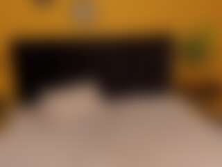 JessieCurlyy's Live Sex Cam Show