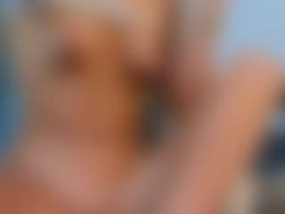Live cam show with MellisaKim - Teen (18+) on boobsie.com