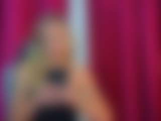 Live cam show with MellisaKim - Blue Eyes on Camsoda
