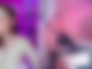 ScarletHill MILF webcam performer live streaming