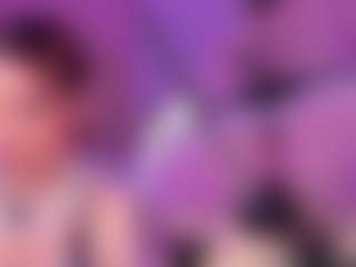 ScarletHill MILF webcam performer live streaming