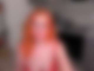 Live cam show with Almaz-Fire-Fox-One - Granny Dildo on livesuperchat.net