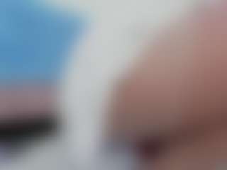 Red hair Arianna's Live Sex Cam Show