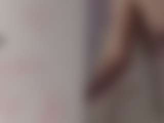 Live cam show with Celestina Blooms - Normal on Camsoda