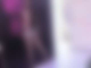 Live cam show with Celestina Blooms - Moaning on Soda Cam