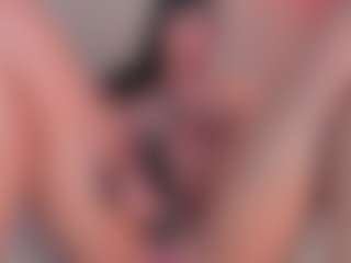 emmily-z's Live Sex Cam Show
