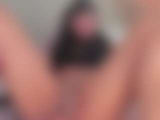 emmily-z's Live Sex Cam Show
