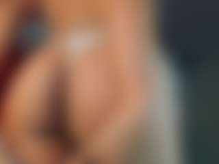ZoeeMorettii's Live Sex Cam Show