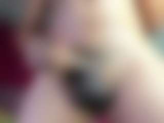 ZoeeMorettii's Live Sex Cam Show