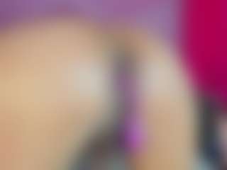 ZoeeMorettii's Live Sex Cam Show