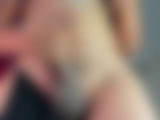 ZoeeMorettii's Live Sex Cam Show