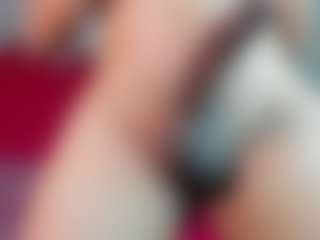 ZoeeMorettii's Live Sex Cam Show