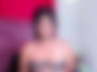 Live cam show with ZoeeMorettii - Drinking on madthumbs