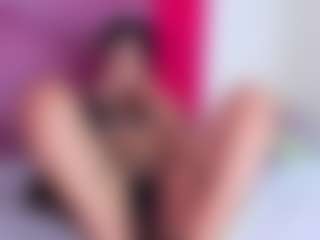 ZoeeMorettii's Live Sex Cam Show