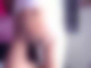 Live cam show with ZoeeMorettii - Drinking on Camiplay Live
