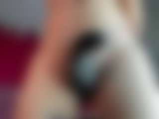 Live cam show with ZoeeMorettii - Colombia on SinfulBabes