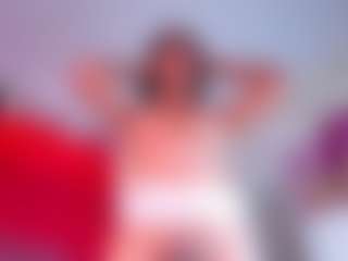 Live cam show with ZoeeMorettii - Bald on Camiplay Live